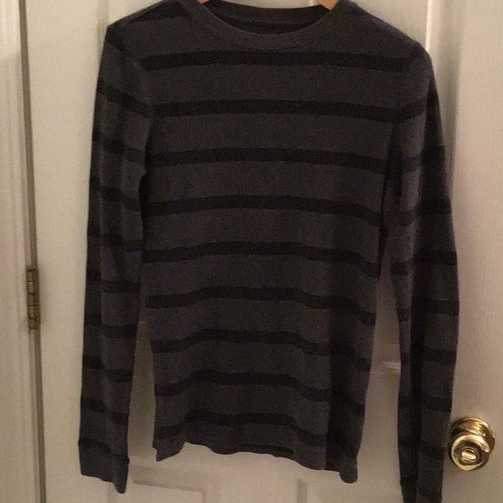 Urban Pipeline Youth XL thermal LS shirt